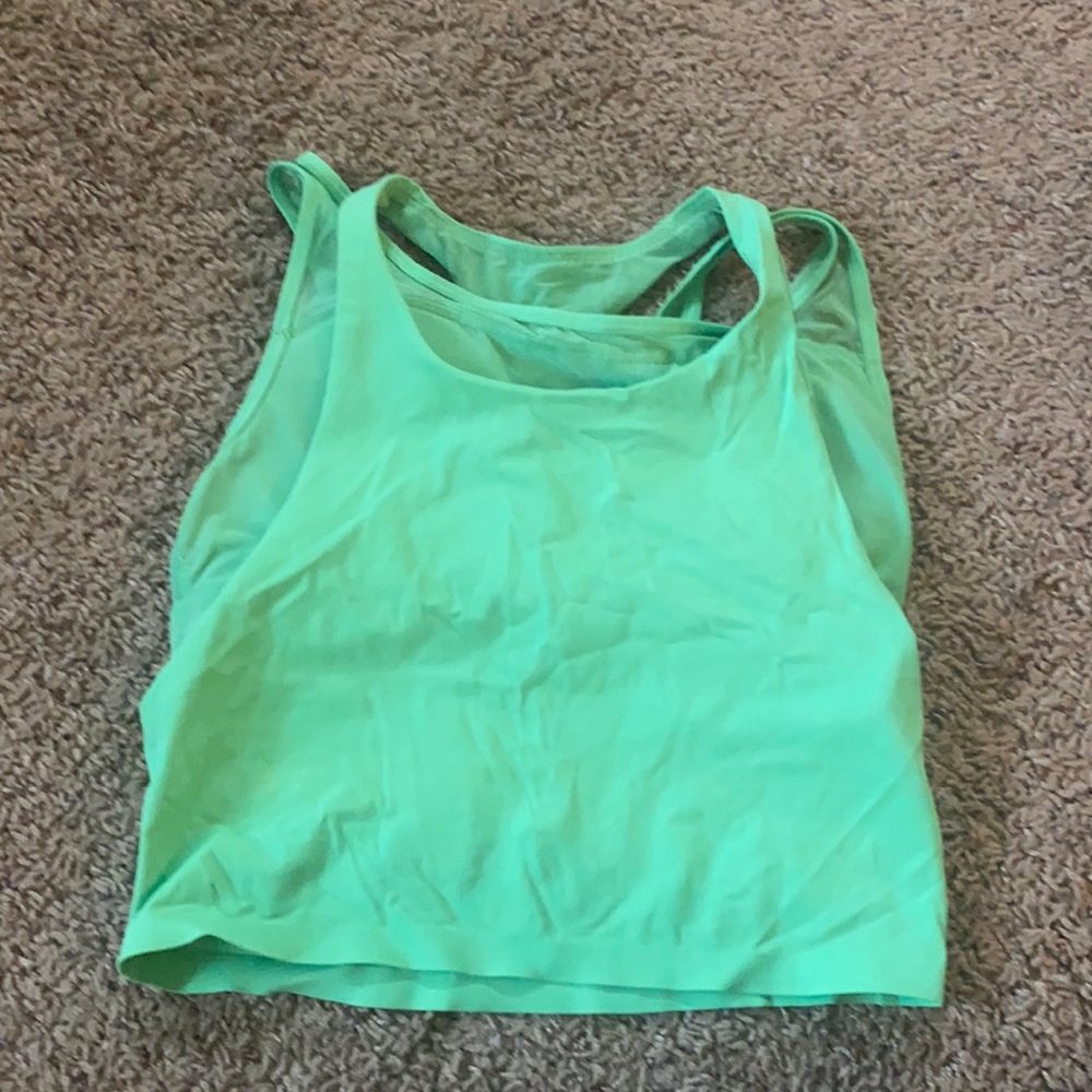 Lululemon cropped tank with built in bra